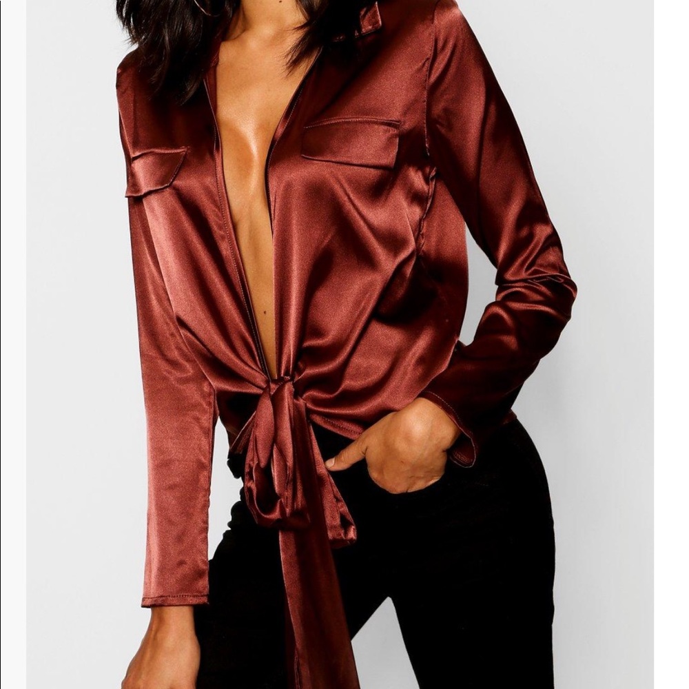 GORGEOUS Boohoo Open Front Chocolate Top